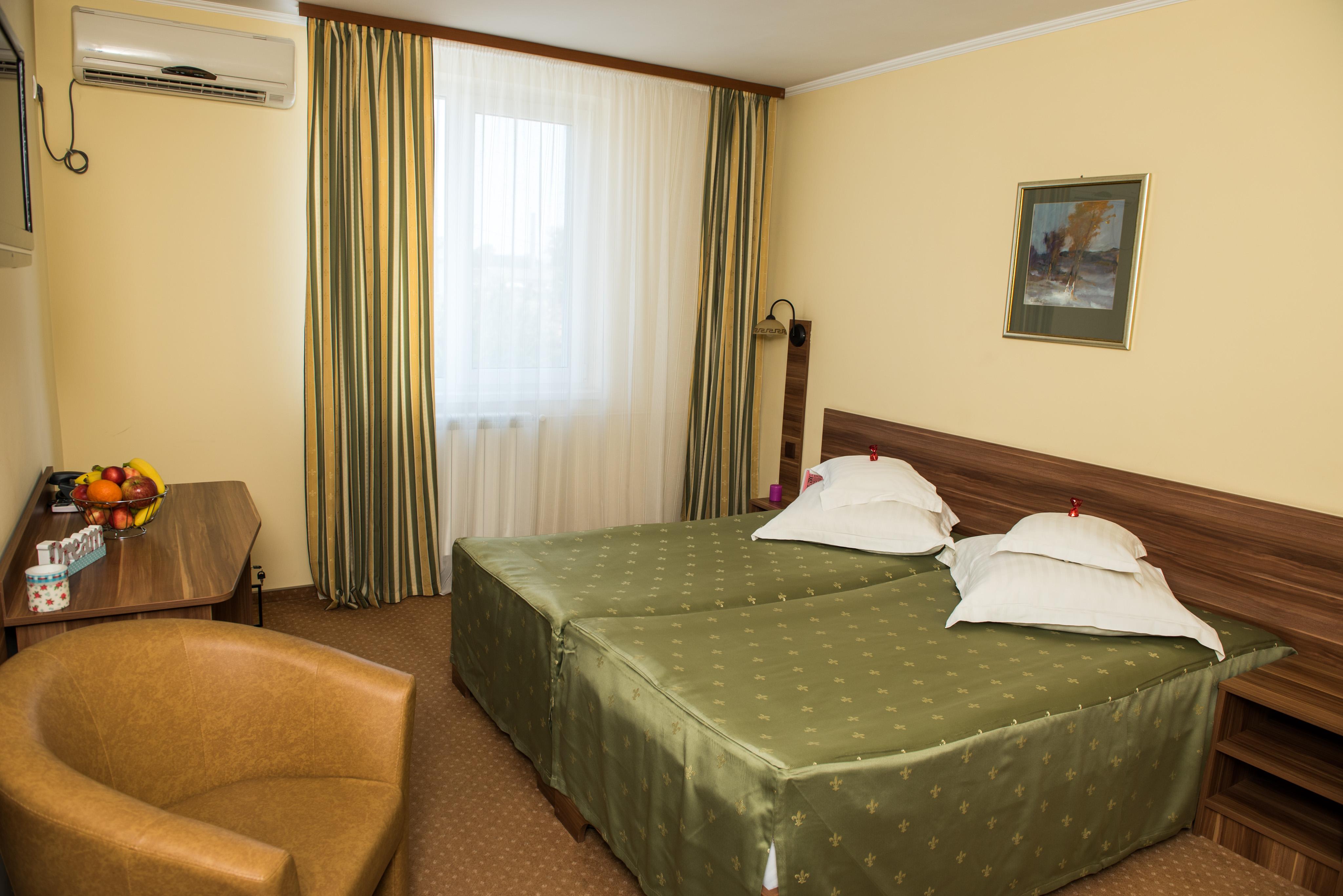 Hotel Lyra Oradea Dış mekan fotoğraf