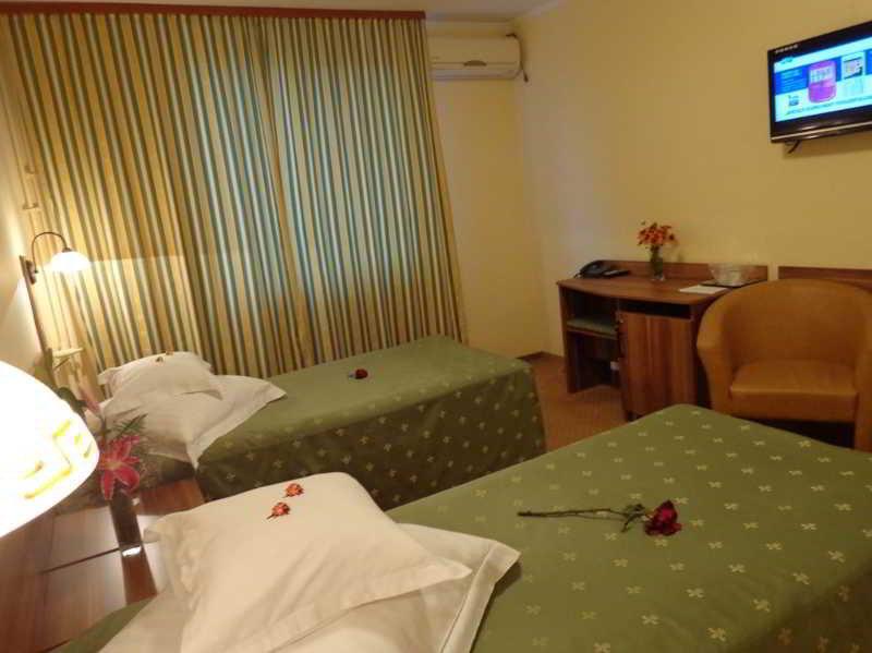 Hotel Lyra Oradea Dış mekan fotoğraf