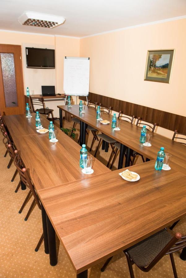 Hotel Lyra Oradea Dış mekan fotoğraf