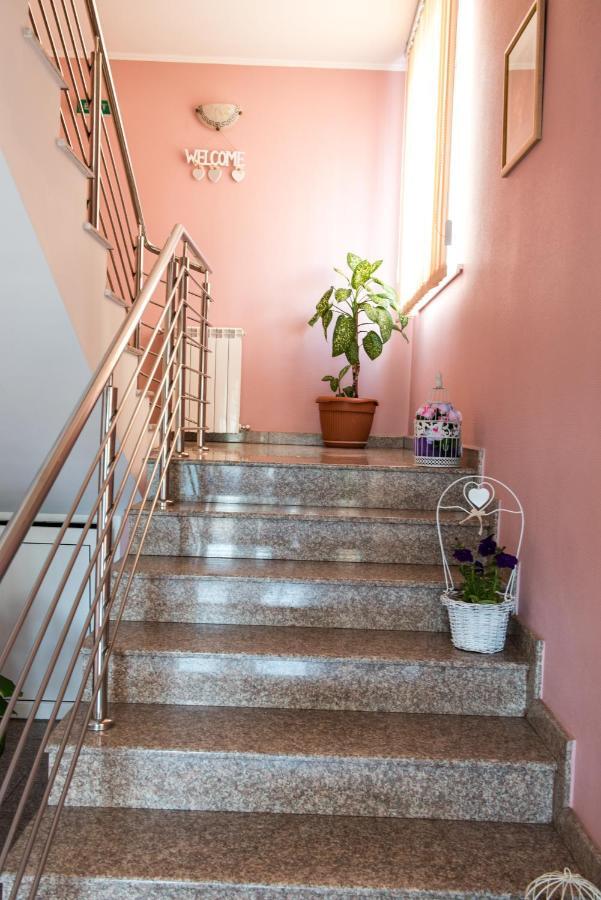 Hotel Lyra Oradea Dış mekan fotoğraf