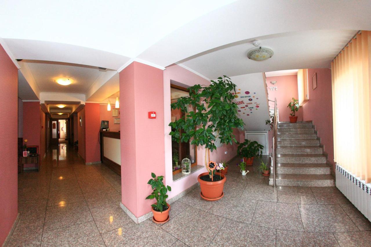 Hotel Lyra Oradea Dış mekan fotoğraf